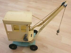 【送料無料】ホビー　模型車　車　レーシングカー ポンドトライビンテージメタルlb ltd triang vintage jaune metal crane｜hokushin
