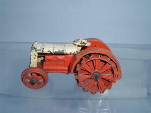 【送料無料】ホビー　模型車　車　レーシングカー トターdinky toys 22e tracteurs agricoles dans bien utilise certains fatigue sur aile * rare * voir photos｜hokushin