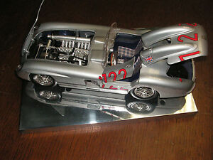 【送料無料】ホビー　模型車　車　レーシングカー メルセデスレフmercedes 300 slr 722｜hokushin