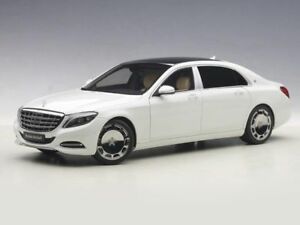 【送料無料】ホビー　模型車　車　レーシングカー マイバッハメルセデスホワイトmercedes maybach klasse s600 swb white autoart 76291 118