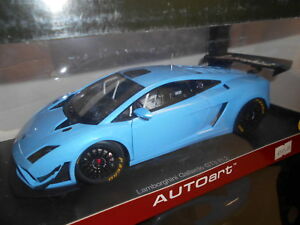 【送料無料】ホビー　模型車　車　レーシングカー ランボルギーニガヤルドグアテマラaa81359 by autoart lamborghini gallardo gt3 fl2 118