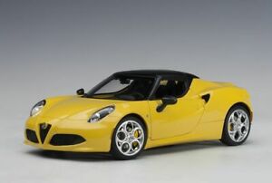 【送料無料】ホビー　模型車　車　レーシングカー アルファロメオカースパイダーモデルalfa romeo 4 c spider composite voiture modele 70143