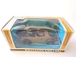【送料無料】ホビー　模型車　車　レーシングカー ドイツアフリカbritains 9785 allemand afrika afrikakorps kubelwagen voiture avec soldat figures boxed