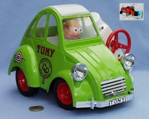 ホビー 模型車 車 レーシングカー プエルトリコシトロエンrico citroen caricature 2cv tony detective privado teleguidee