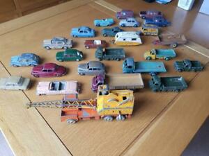 【送料無料】ホビー　模型車　車　レーシングカー スポットjob lot of 8 triang spot on et 17 dinky toys 25 au total
