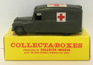 【送料無料】ホビー 模型車 車 レーシングカー ビンテージダイムラーグリーンvintage dinky 30hm daimler ambulance green