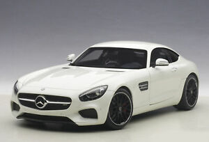 【送料無料】ホビー　模型車　車　レーシングカー メルセデスベンツグアテマラモデルカーmercedes benz gts amg 2015 composite voiture modele 76311 42,887円