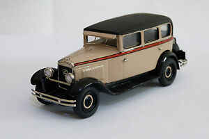 【送料無料】ホビー　模型車　車　レーシングカー ミニチュアプジョーリムジンリファレンスマウントminiature montee ccc peugeot 183, le 12six limousine 1930 reference 210