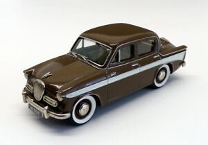 【送料無料】ホビー　模型車　車　レーシングカー ランズダウンモデルスケールガゼルロバーツlansdowne models echelle 143 ldm14 1963 singer gazellej roberts｜hokushin