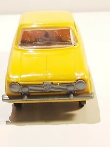 【送料無料】ホビー　模型車　車　レーシングカー ingap giulia ti 143 no politoys mercury mebetoys ediltoys｜hokushin