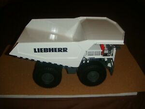 【送料無料】ホビー　模型車　車　レーシングカー コンラッドドoiconrad liebherr t 284 camion de mineria ? 150 perfecto estado｜hokushin 57,739円