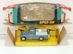 【送料無料】ホビー　模型車　車　レーシングカー ランドローバースポットポンプtriang spot on 415 raf land rover amp; pompe 275