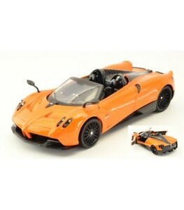 【送料無料】ホビー　模型車　車　レーシングカー ロードスターオレンジpagani huayra roadster 2018 orange 124