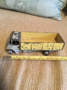 【送料無料】ホビー　模型車　車　レーシングカー タクシートラックメガボルトモデルdinky toys 511 guy 4 t lorry mega rare early modele avec boulon par cab｜hokushin