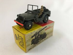 【送料無料】ホビー　模型車　車　レーシングカー ドライバーフランスボックスジープdinky toys 829 106 s r jeep avec conducteur meccano triang france boite c2459｜hokushin