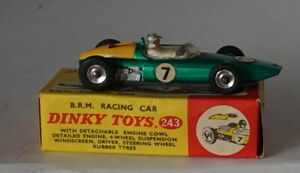 【送料無料】ホビー 模型車 車 レーシングカー メタリックカーレースグリーンdinky 243 b rm course voiture en vert metallique|hokushin