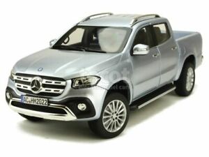 【送料無料】ホビー　模型車　車　レーシングカー メルセデスクラスピックアップ