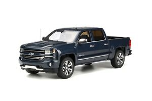 【送料無料】ホビー　模型車　車　レーシングカー シボレーシルバラードグアテマラオットーchevrolet silverado centennial 118 gt spirit otto gt212｜hokushin