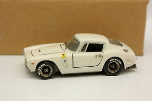 【送料無料】ホビー　模型車　車　レーシングカー フェラーリamr 143 ferrari 250 swb blanche