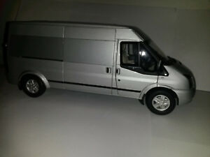 【送料無料】ホビー　模型車　車　レーシングカー フォードトランジット118 paudi ford transit
