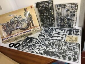 【送料無料】ホビー　模型車　車　レーシングカー パトロールライダースカライタリアキットesci ricordi patrol rider and ks elephant scala 19 made in italia kit n 7007