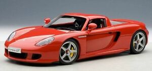 【送料無料】ホビー　模型車　車　レーシングカー ポルシェカレラレッドレッド118 autoart porsche carrera gt rouge rouge