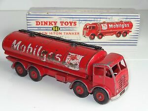 【送料無料】ホビー　模型車　車　レーシングカー タンカーdinky foden mobilgas 14 t tanker 941