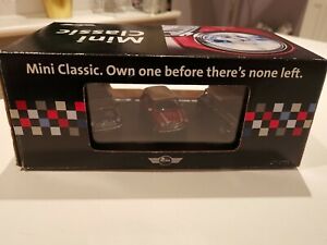 【送料無料】ホビー　模型車　車　レーシングカー モデルクラシックミニクーパーナイツブリッジクーパースポーツコレクタschuco classic mini cooper knightsbridge cooper sport rare collectors set