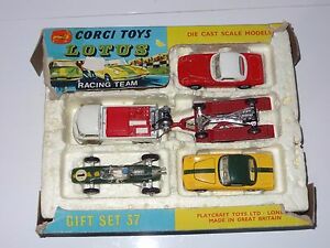 【送料無料】ホビー　模型車　車　レーシングカー ロータスレーシングチーム* s corgi giftset lotus racing teamgs 37