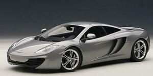 【送料無料】ホビー　模型車　車　レーシングカー マクラーレンシルバーmclaren mp412c 2011 silver 118 autoart 76007