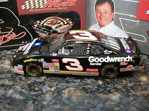 【送料無料】デイル・アーンハートライトの下＃Dale Earnhardt Sr #3 GM Goodwrench 2000 UNDER THE LIGHTS 1/32｜hokushin