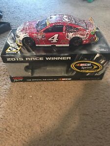 【送料無料】2015のケビンHarvickドーバー勝利1/242015 Kevin Harvick Dover Win 1/24