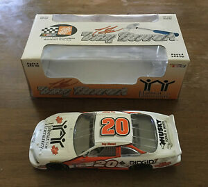 【送料無料】トニースチュワート人類＃車（）の限定版のための新人の生息地TONY STEWART 1999 ROOKIE HABITAT FOR HUMANITY #20 CAR (C947) LIMITED EDITION｜hokushin