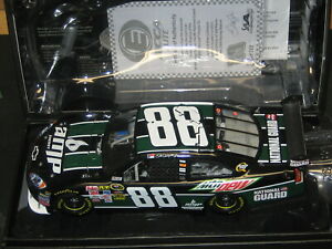 【送料無料】デイル・アーンハートジュニアエネルギー、エリートのを取得1/24 Dale Earnhardt Jr 2009 Amp Energy Get on the 88 Elite With 1/64｜hokushin