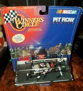 【送料無料】の勝者の円シリーズ＃デイル・アーンハートのNascar Winner's Circle PitRow Series #3 Dale Earnhardt GoodWrench Figure Playset