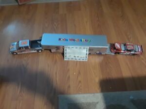 【送料無料】トニースチュワートホームデポの子供ワークショップをお見せトレーラーと車コレクションTony Stewart Home Depot Kids Workshop Show Trailer and Car Collection