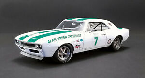 【送料無料】シボレーカマロ＃アラン・グリーンGMP 1967 chevrolet camaro z/28 #7 alan green 1/18