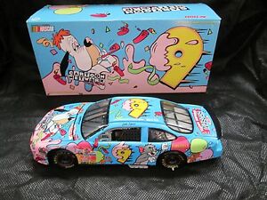 【送料無料】アクション：車サイト＃ネットワークが「ハッピーバースデー」のナスカーフォードAction NASCAR 1:24 Car #9 Cartoon Networks Happy Birthday NASCAR 1998 Ford