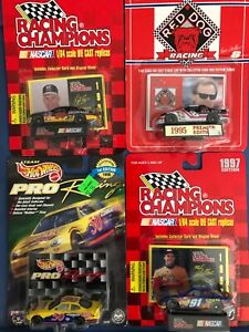 【送料無料】：のダイカストで形造られたレースカー1:64 Nascar Diecast Race Cars NOS