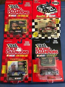 【送料無料】：のダイカストで形造られたレースカー1:64 Nascar Diecast Race Cars NOS