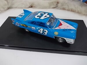 【送料無料】署名されたリチャード・ペティプリマス・フューリール＃ツールボックスの宝物SIGNED Richard Petty 1960 Plymouth Fury 1/24 LE #1346 Toolbox Treasures｜hokushin