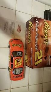 【送料無料】自筆サイン入りケビンダイカストで形造られた：スケールAutographed Kevin Harvick diecast 1:24 scale
