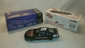 【送料無料】☆新しいジェレミー・メイフィールドテストカーダッジイントレピッド＃：ダイカストの☆ NEW Jeremy Mayfield 2002 Test Car Dodge Intrepid #19 1:24 Diecast 1 OF 3504