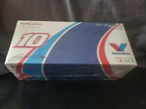 【送料無料】ブランドの新しいスコットリッグス＃チームの口径BRAND NEW 2005 SCOTT RIGGS #10 VALVOLINE 1/24 TEAM CALIBER