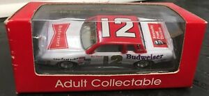 【送料無料】アクション：ニール・ボンネットバドワイザーモンテカルロAction 1:64 Neil Bonnett #12 1984 Budweiser Monte Carlo Notchback Nascar M1