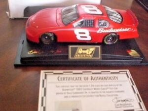 【送料無料】デイル・アーンハートジュニアテストカーバドワイザーDale Earnhardt Jr 2005 Revell Test Car Budweiser /1752