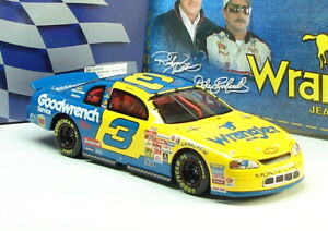 【送料無料】デイル・アーンハートのラングラーシボレーモンテカルロアクションDale Earnhardt Sr 3 Wrangler 1999 Chevy Monte Carlo Action Lionel 24 Goodwrench｜hokushin