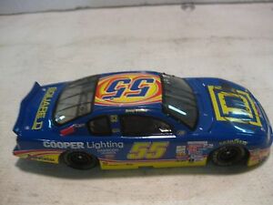 【送料無料】ケニー・ウォレス?モンテカルロエシェル?アクションNascar 55 Kenny Wallace Carr? D Monte Carlo 124 Echelle Moul? Action 2000 dc684
