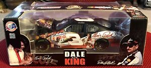 【送料無料】アクションレーシンググッズのデールとキング限定版ダイカストで形造られた：ACTION RACING COLLECTABLES NASCAR DALE AND THE KING LIMITED EDITION DIECAST 1:24