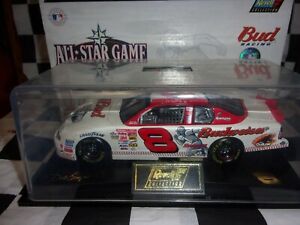 【送料無料】デイル・アーンハートジュニア＃バドワイザー、大リーグ・オールスターシボレー：スケールの車のDale Earnhardt Jr #8 2001 Budweiser MLB/All Star Chevy 1:24 scale car Revell